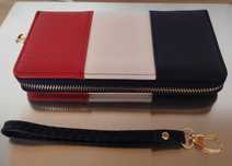 Carteira de mão tricolor