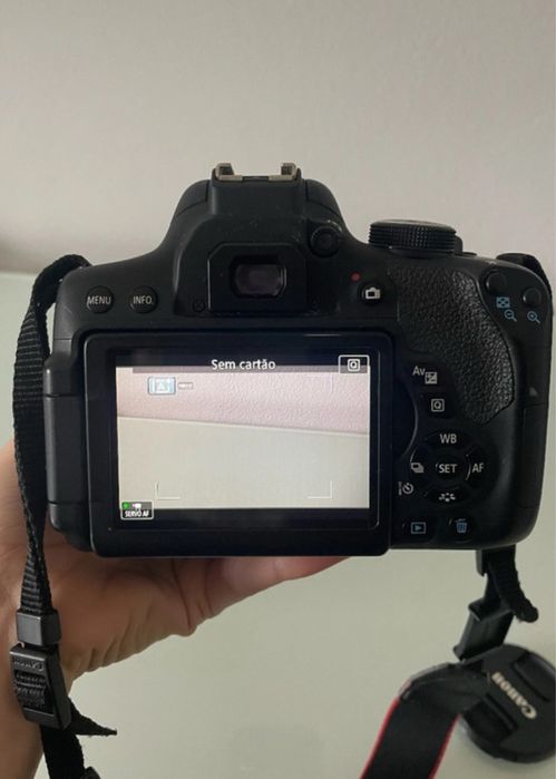 Canon 750D + 2 lentes