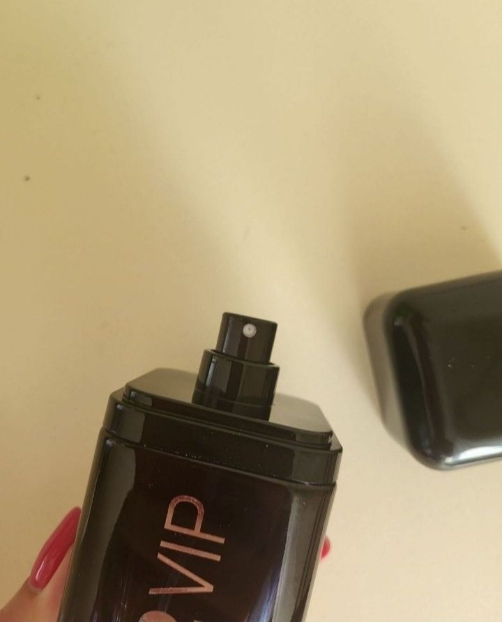 Carolina Herrera 212 Vip Black (Парфюм) 100 мл