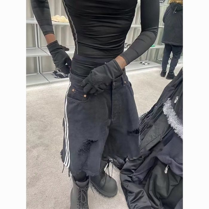 Шорты Adidas x Balenciaga (В Наличии)