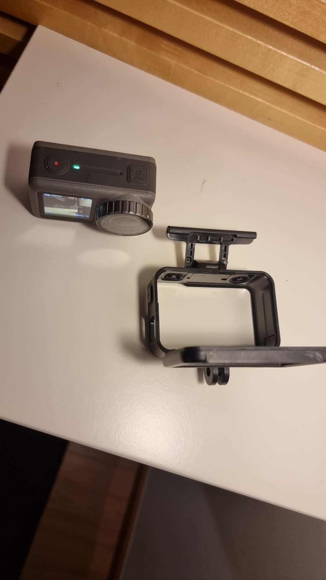 Dji osmo action camera, cartão de memoria sd e capa