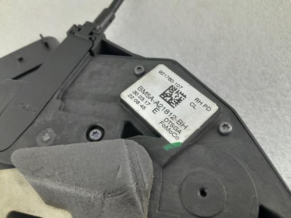 Fechadura / fecho porta frente direito FORD Focus III