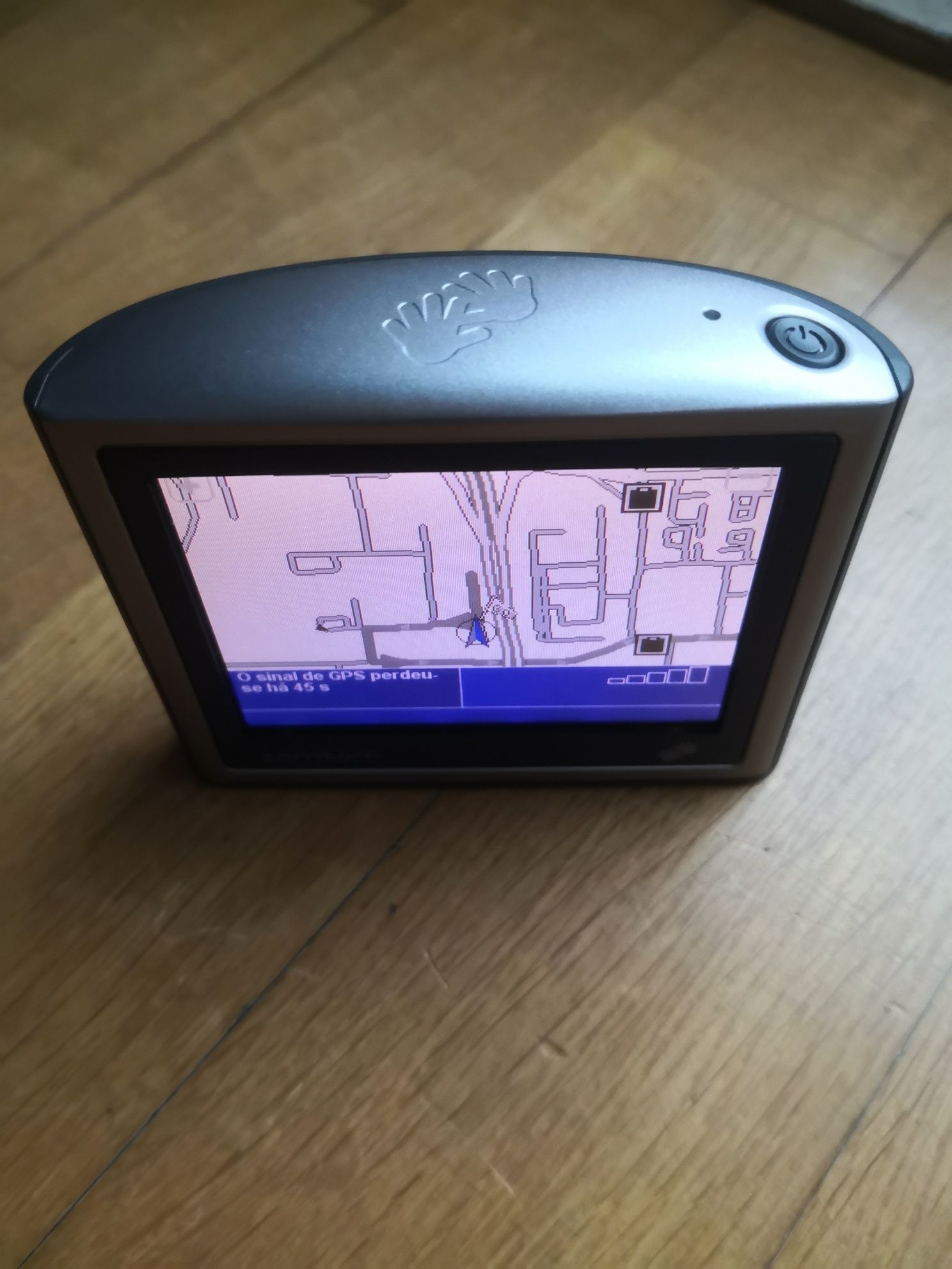 GPS TomTom One (4N00.004.2R) Com estojo e cabo de alimentação