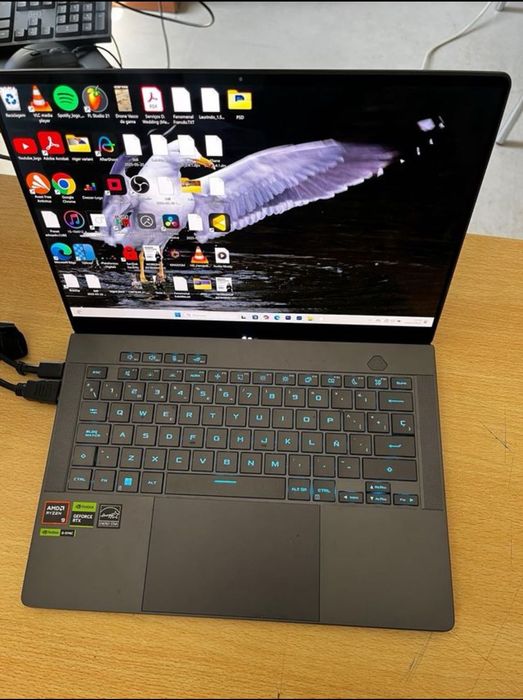 Computador gamer semi-novo Asus Rog Zephyrus G14