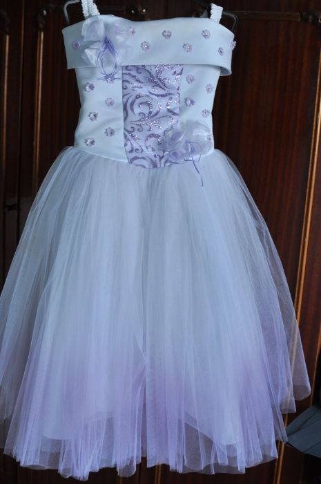 Об'ємна сукня з фатіну!