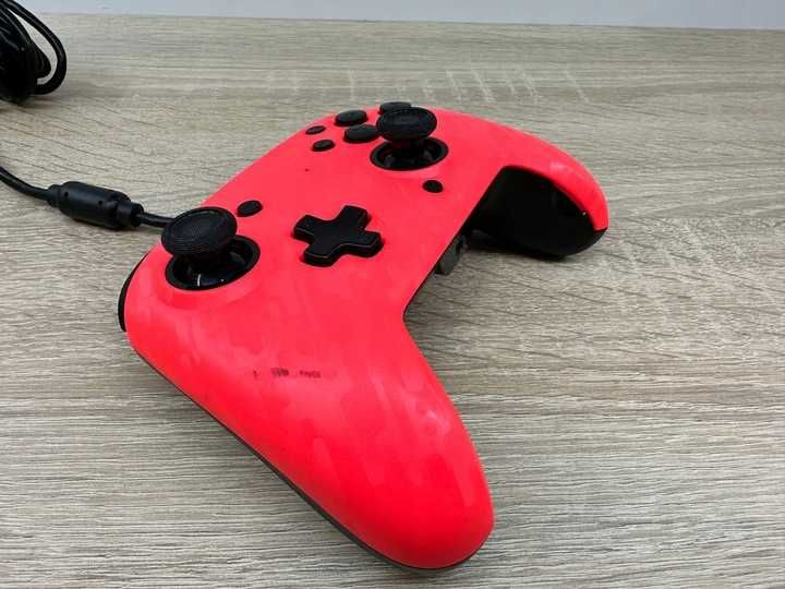 Pad PDP Faceoff Deluxe do Nintendo Switch Przewodowy czerwony