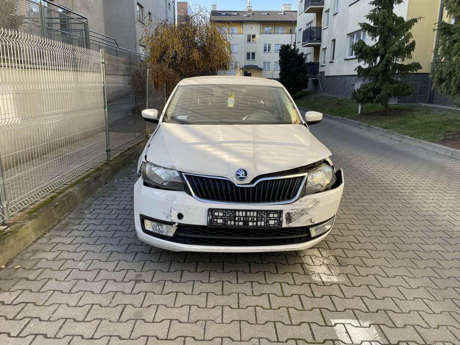 Skoda Rapid Liftback - udzkodzony