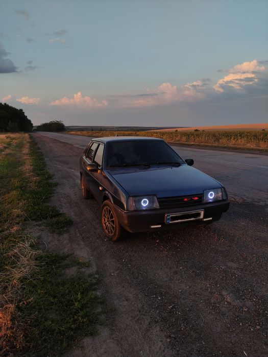 Продам линзованые фары ваз 2108 2109 21099