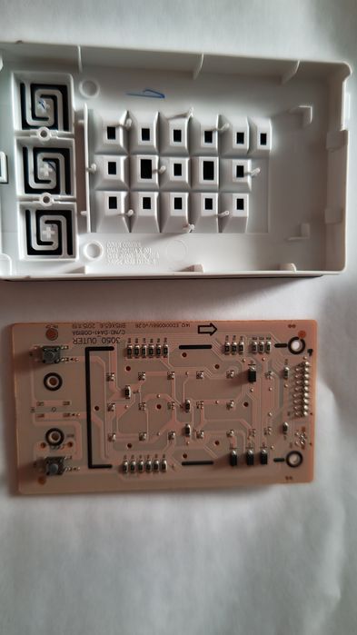 Плата на двері холодильника