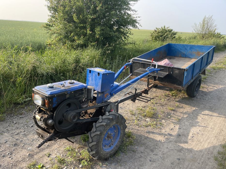 Продам мотоблок Зубр з прицепом,фриза,косарка