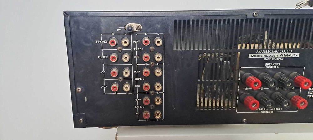 Wzmacniacz AKAI AM-35