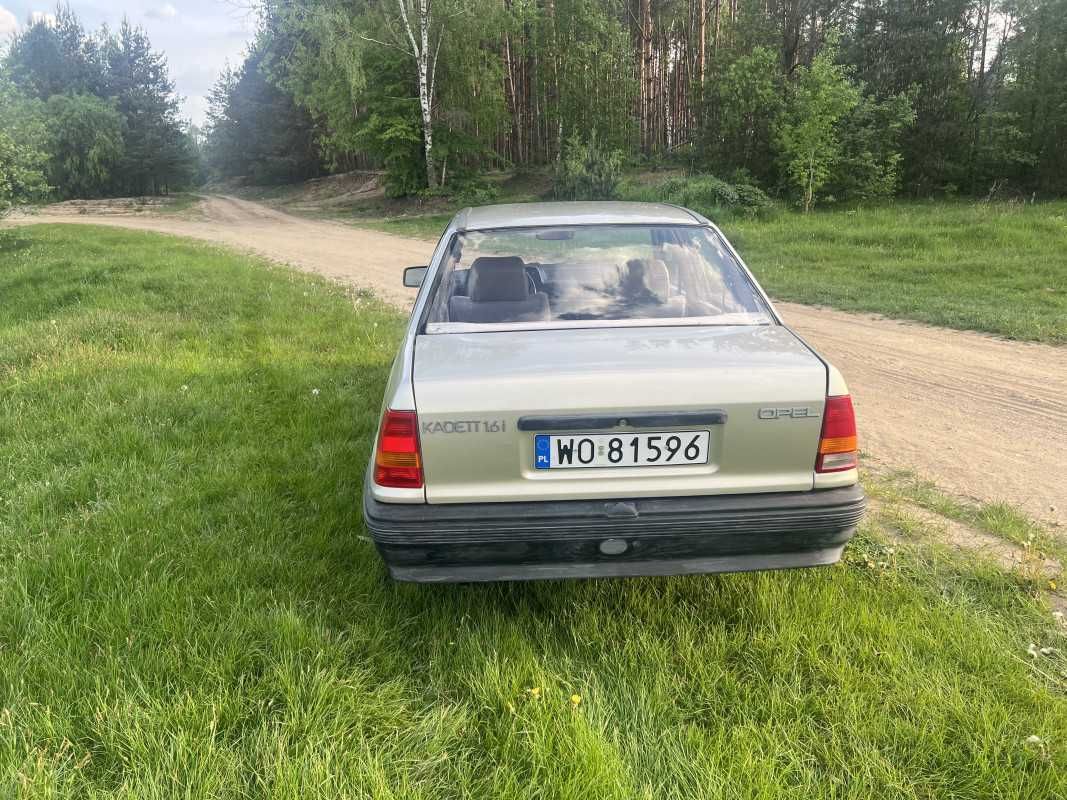 Klasyk. Opel Kadet 1988, automat, cały w oryginale ,40tys km