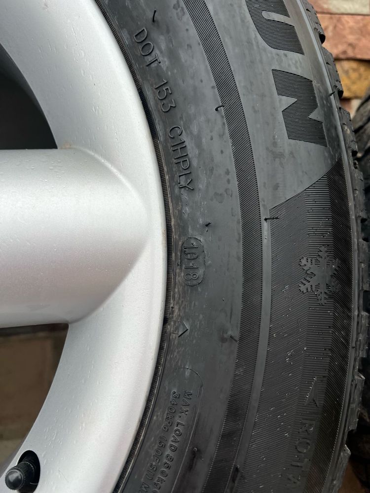 Диски з шинами Nissan x-trail Trafic opel vivaro 215/65 r16