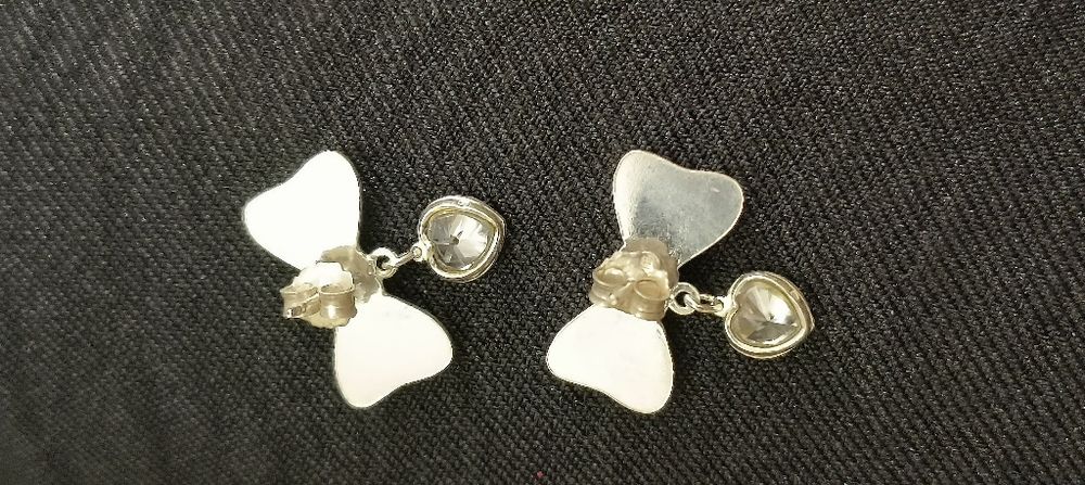 Brincos laço em prata