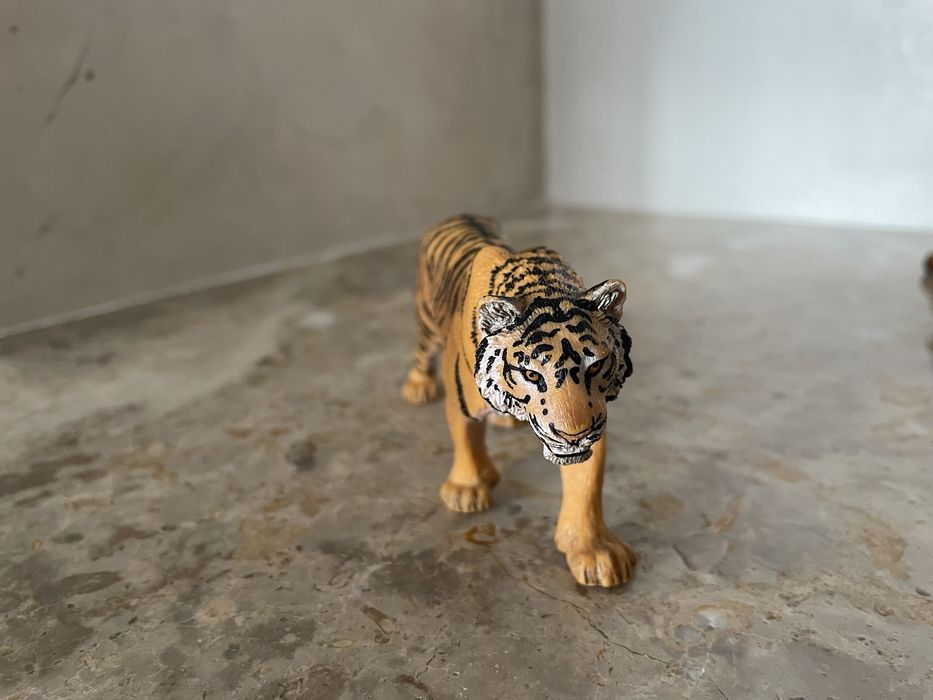 Figuras varias de animais