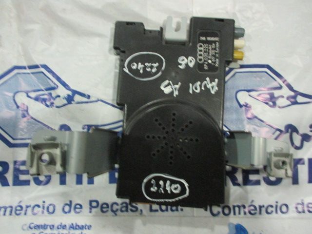 Antena 8P4035225 AUDI A3 2006