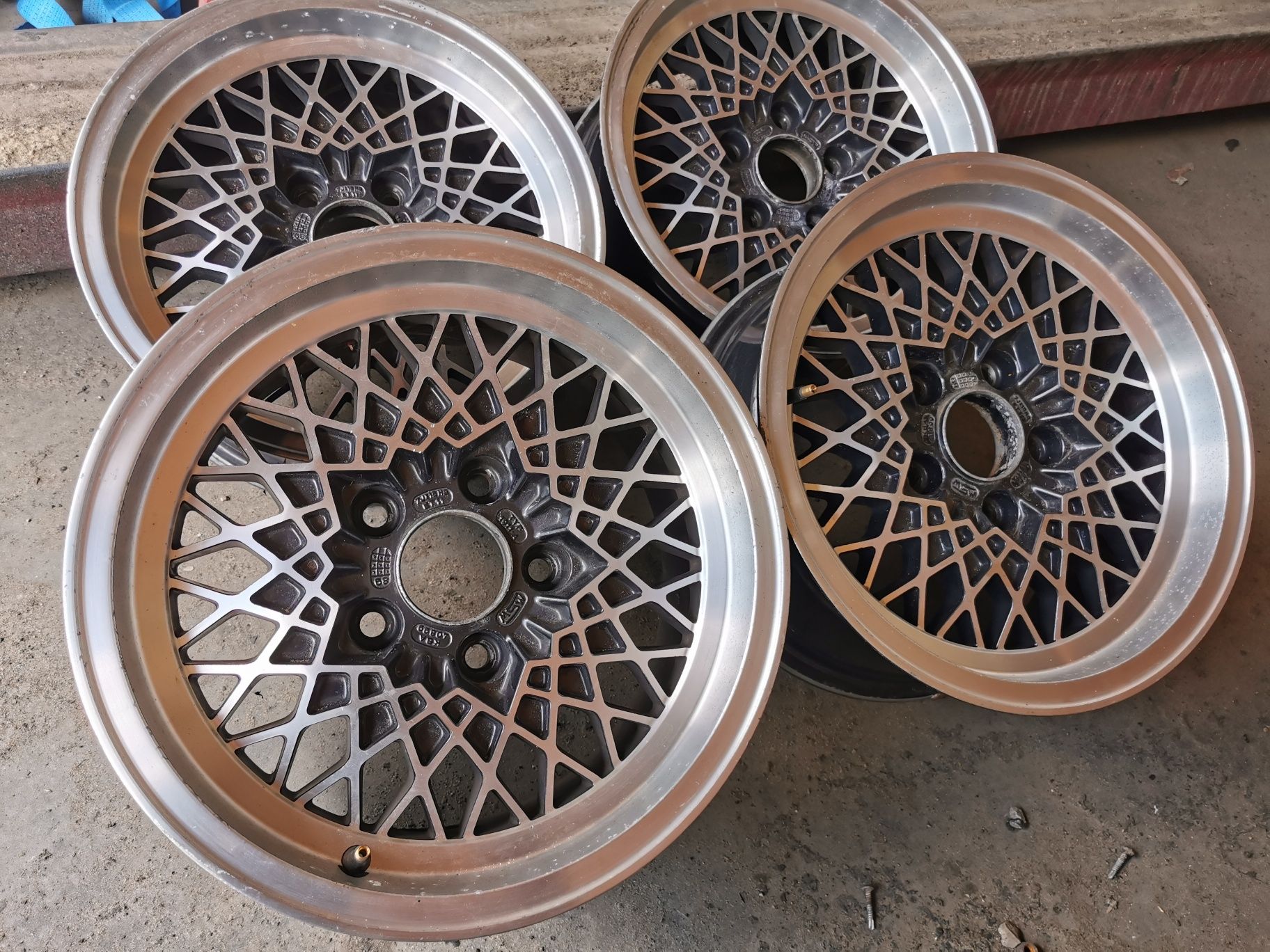 Alufelgi MSW OZ 1911A BMW Oldtimer R15 ET11