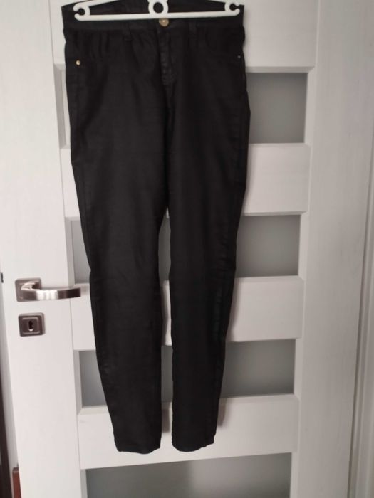 Spodnie woskowane Stradivarius 36/38