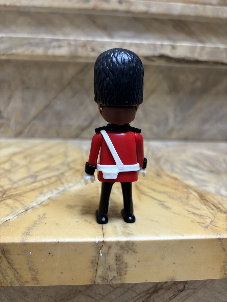 Figurka Playmobil Royal British Guard Brytyjski Królewski Strażnik