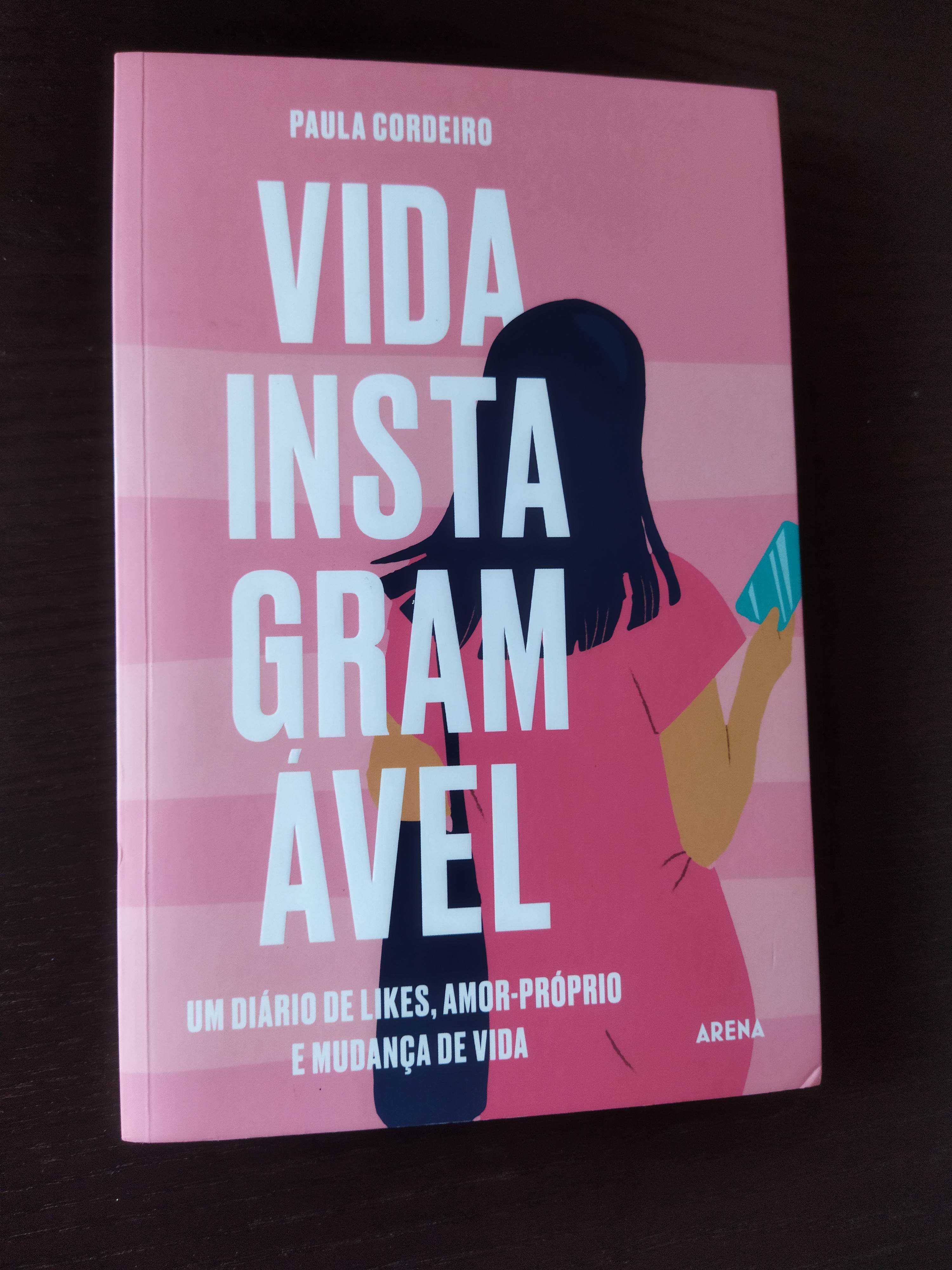 Livro Vida Instagramável de Paula Cordeiro