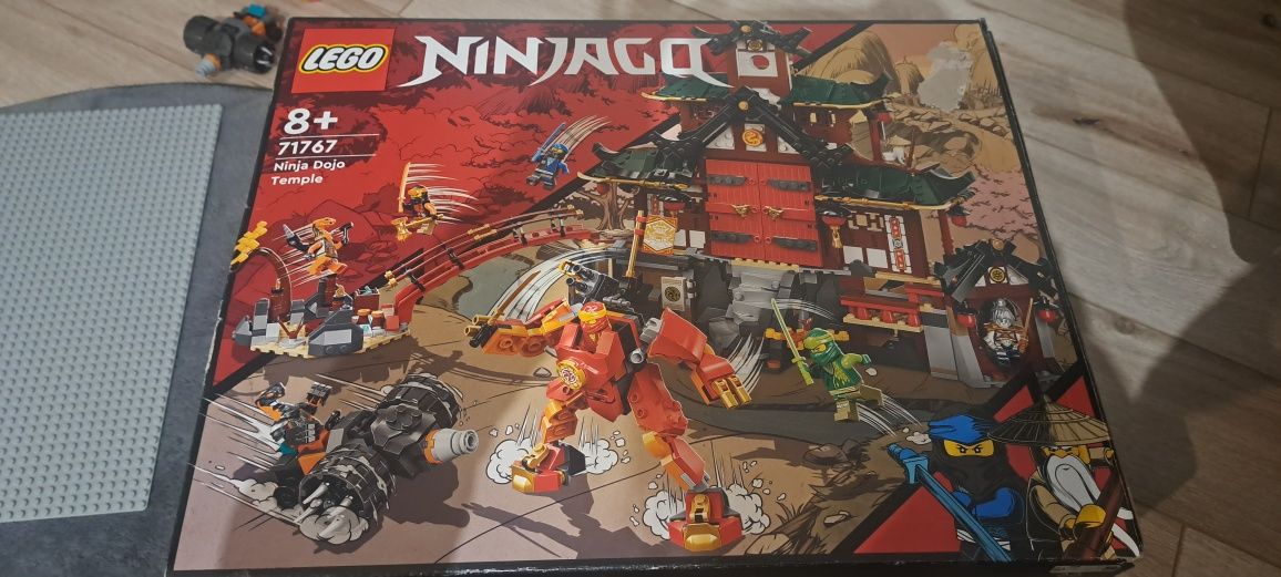 Pudelka lego ninjago