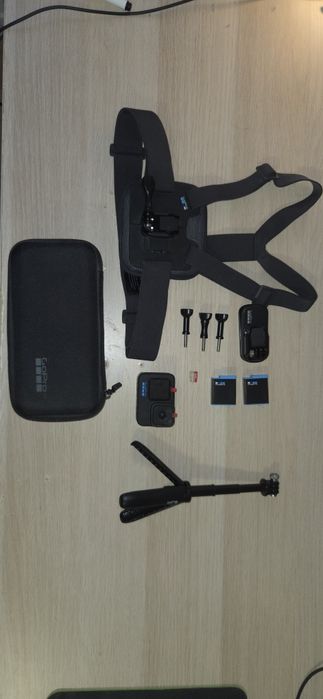 GoPro HERO 10 Black + Akcesoria – Stan jak nowy – Gotowy zestaw