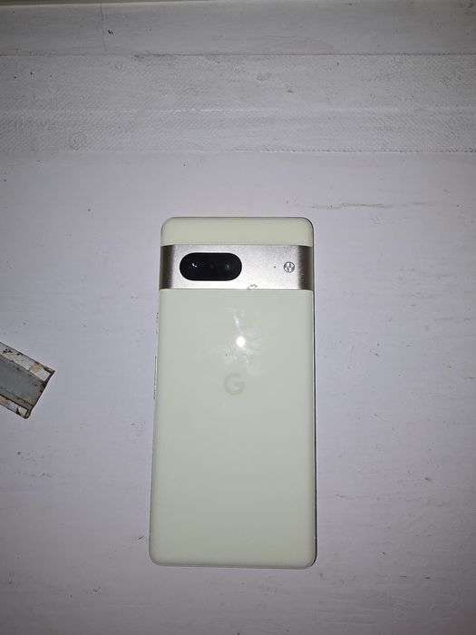 Продаю телефон Google pixel 7 128/8