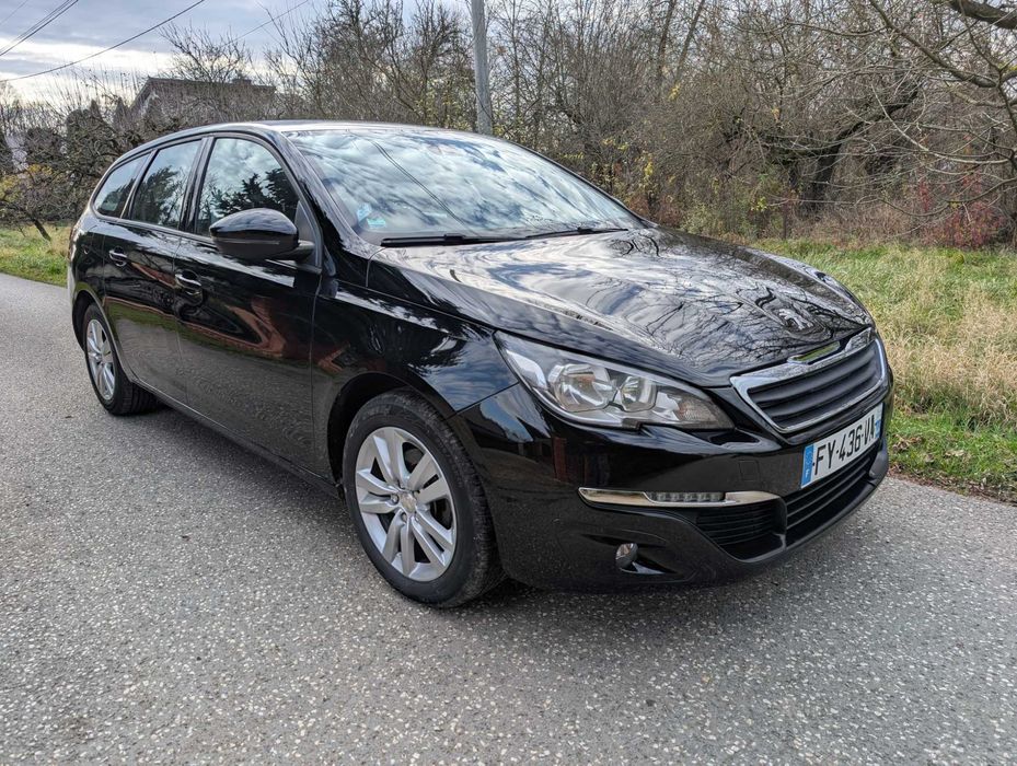 Peugeot 308 1.6 hdi .2017 rok. 120 KM. Nawigacja. Stan bdb.
