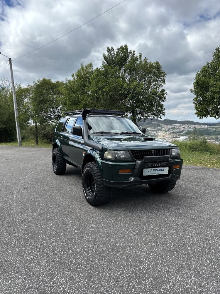 Mitsubishi pajero sport 2.5TD