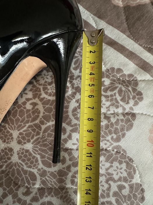 Botki McQueen Alexander roz 37