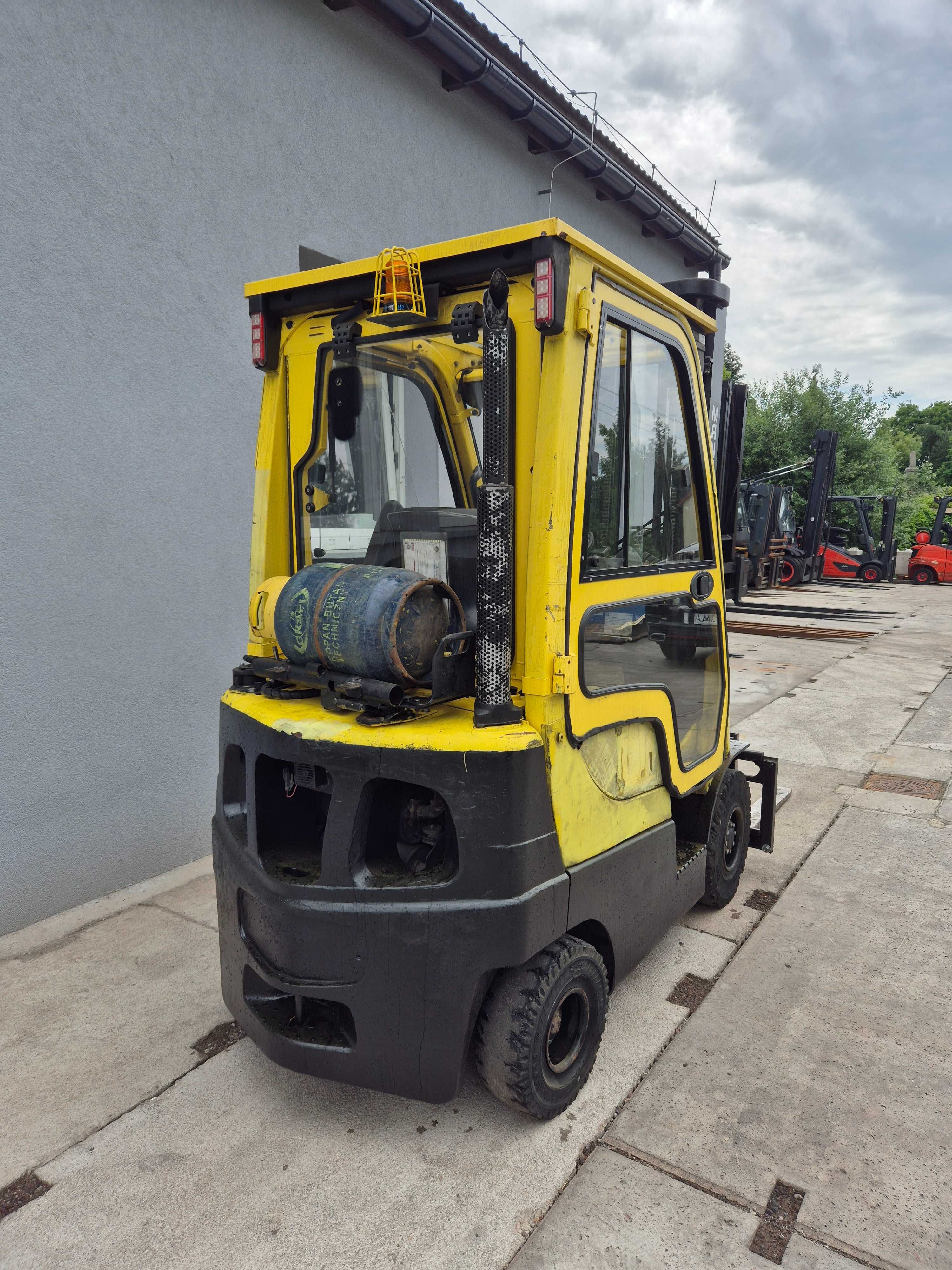Wózek widłowy HYSTER H2.0FTS-G  pełna kabina maszt triplex wolny skok