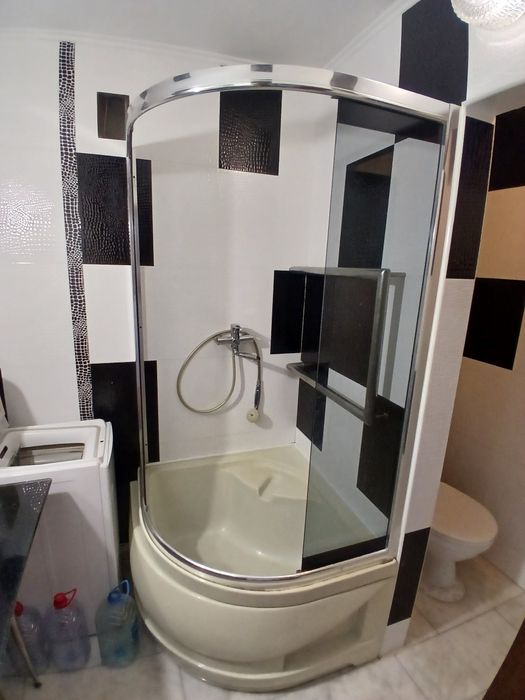 Продається 2х квартира, Новомиколаївка!