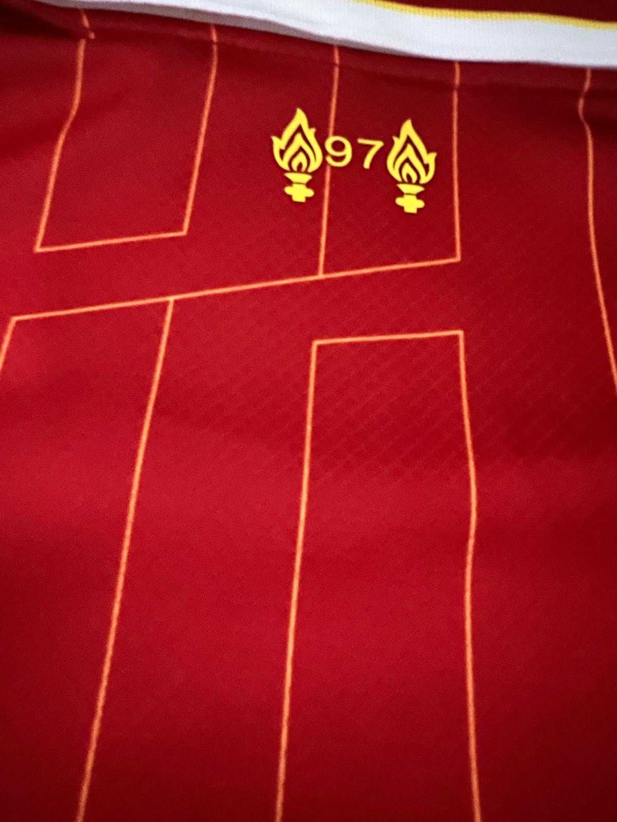 Koszulka Liverpool FC rozmiar XL  Nowa w super cenie
