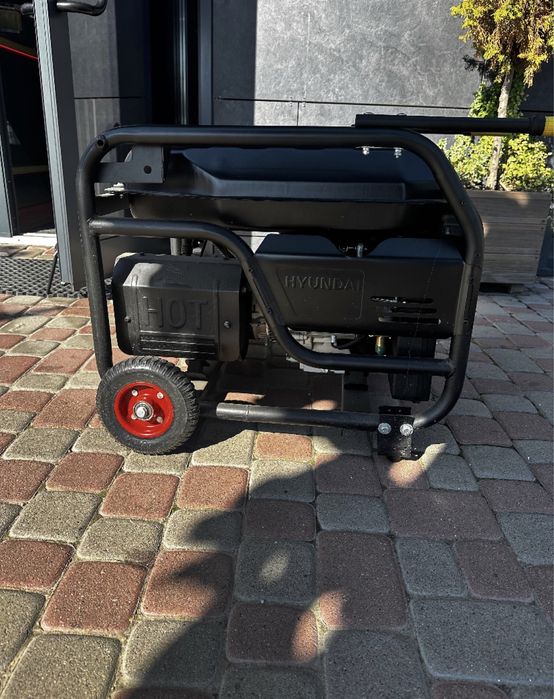 Продам генератор бензиновий