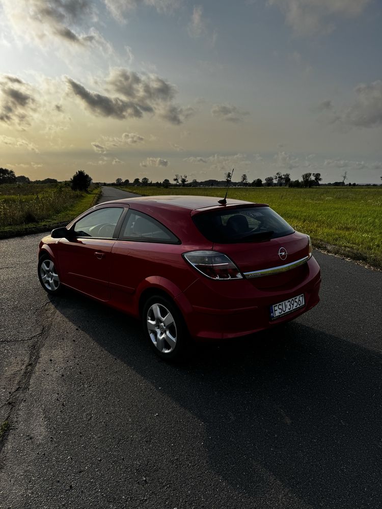 Opel astra H GTC 1.9 cdti 150km