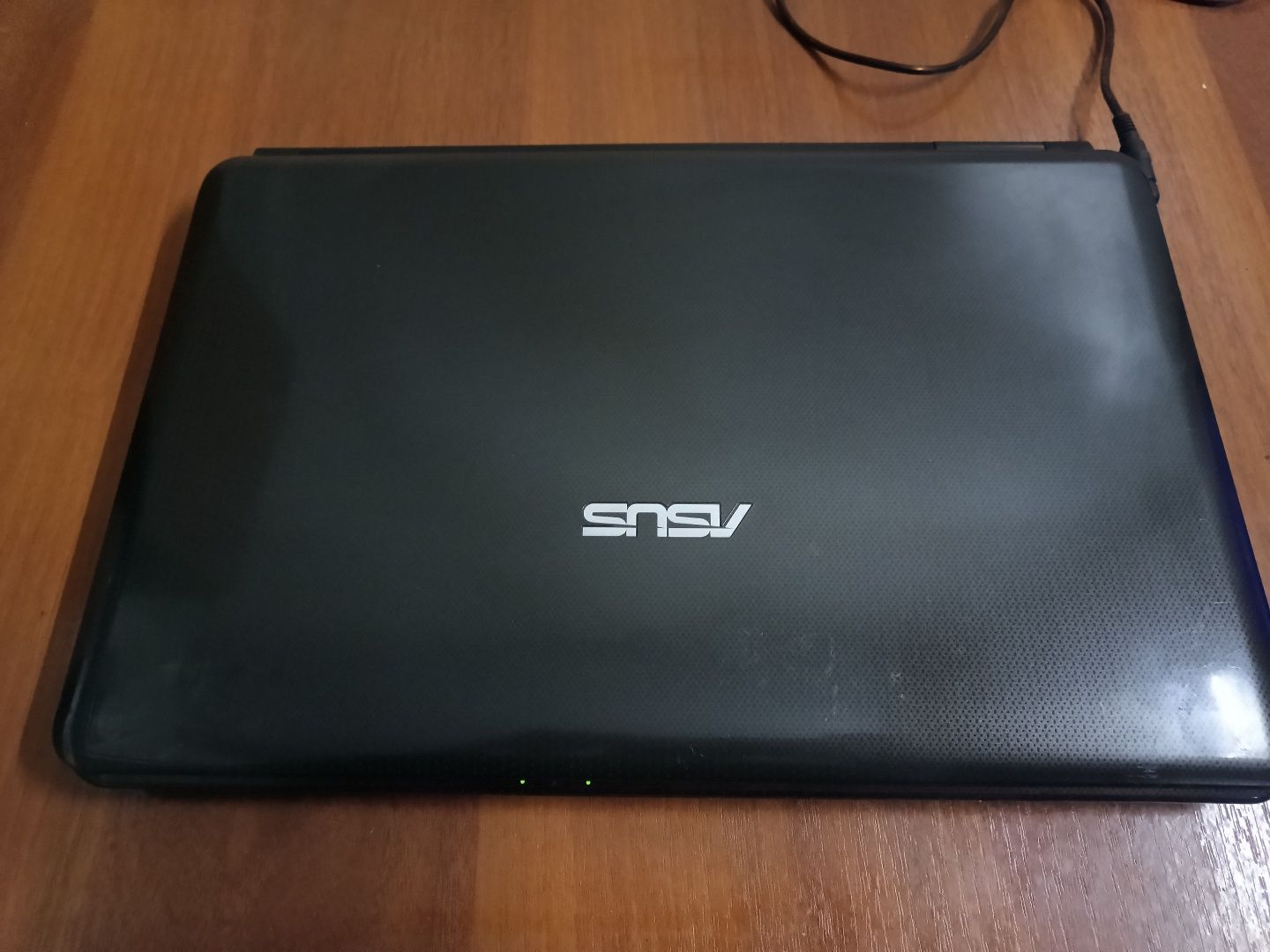 Ноутбук Asus K50IJ для работы,учебы,несложных игр.