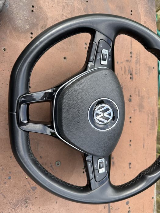 Kierownica VW Tiguan 5NA