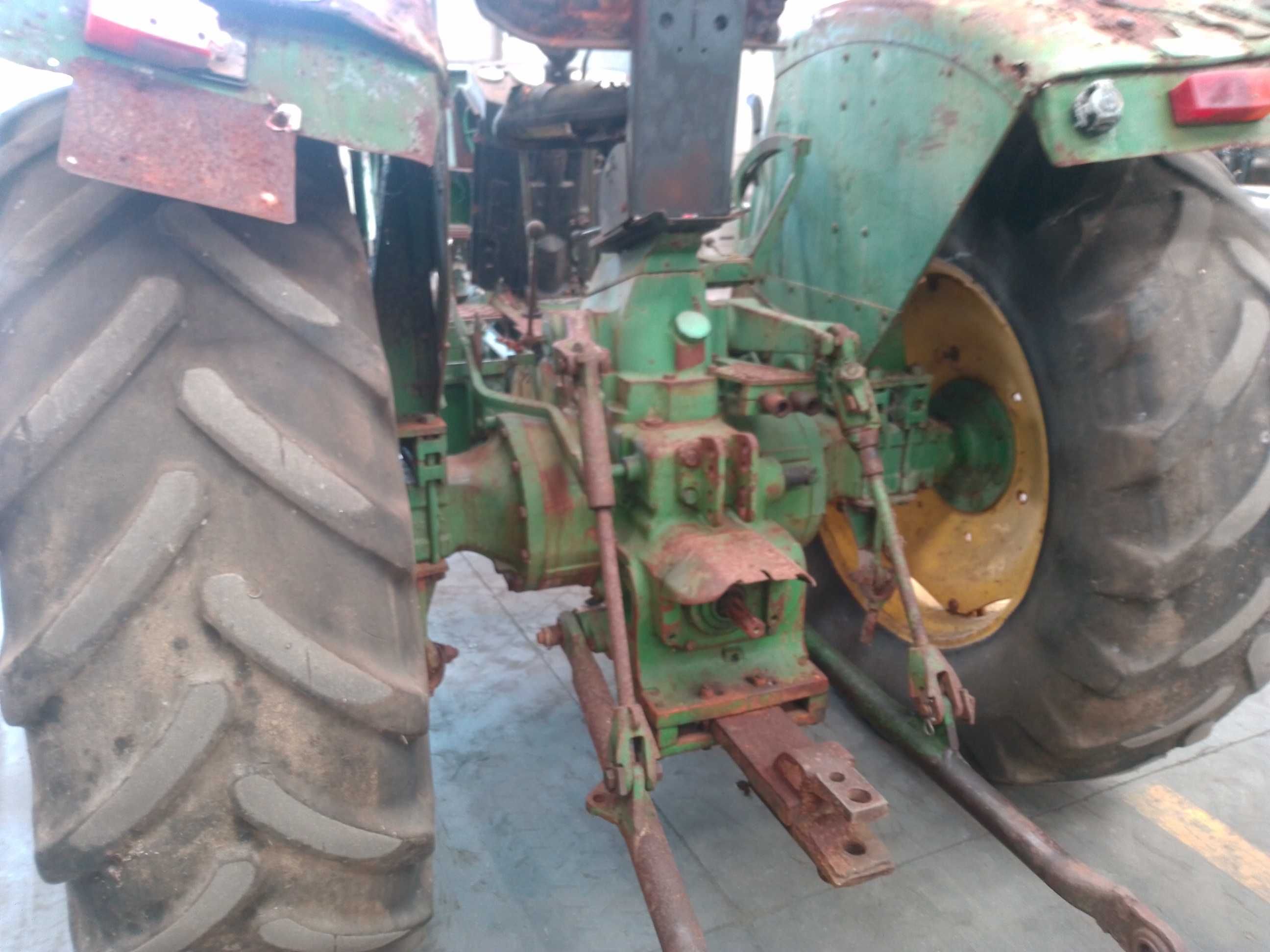 Trator John deere 3130