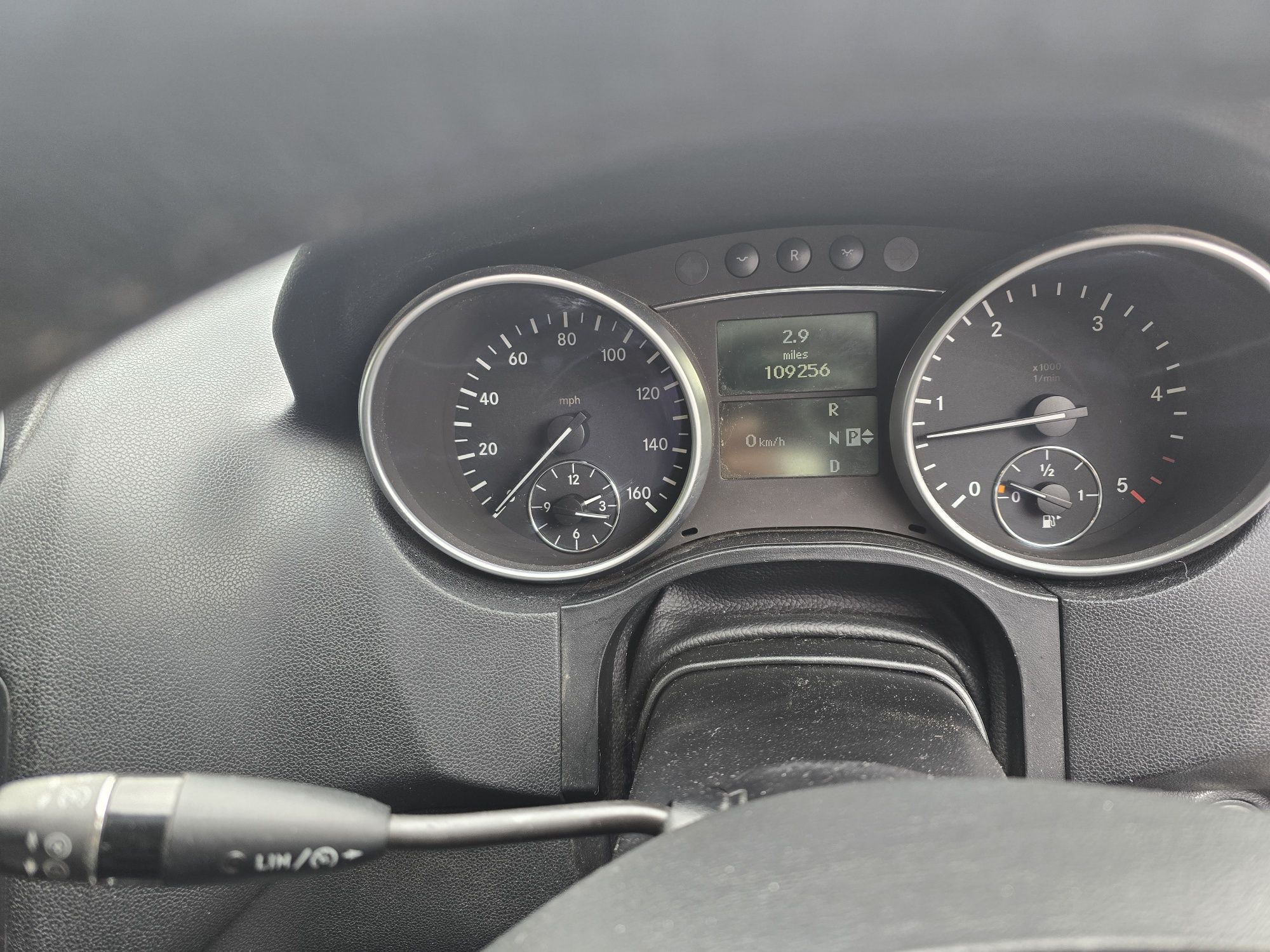 Rezerwacja Mercedes ML 320 anglik