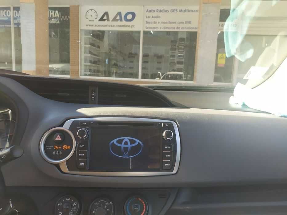 Rádio Gps Toyota Auris Yaris Avensis Corolla Hilux LandCruiser Android
