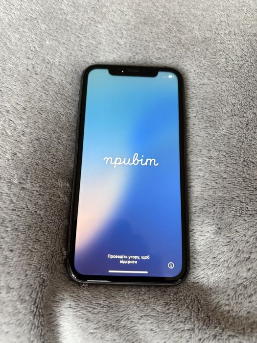 iPhone 11 в дуже гарному стані