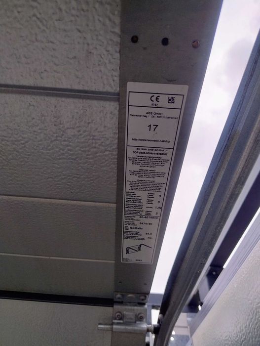 Brama segmentowa Hormann Grafit z napędem 2500x2125