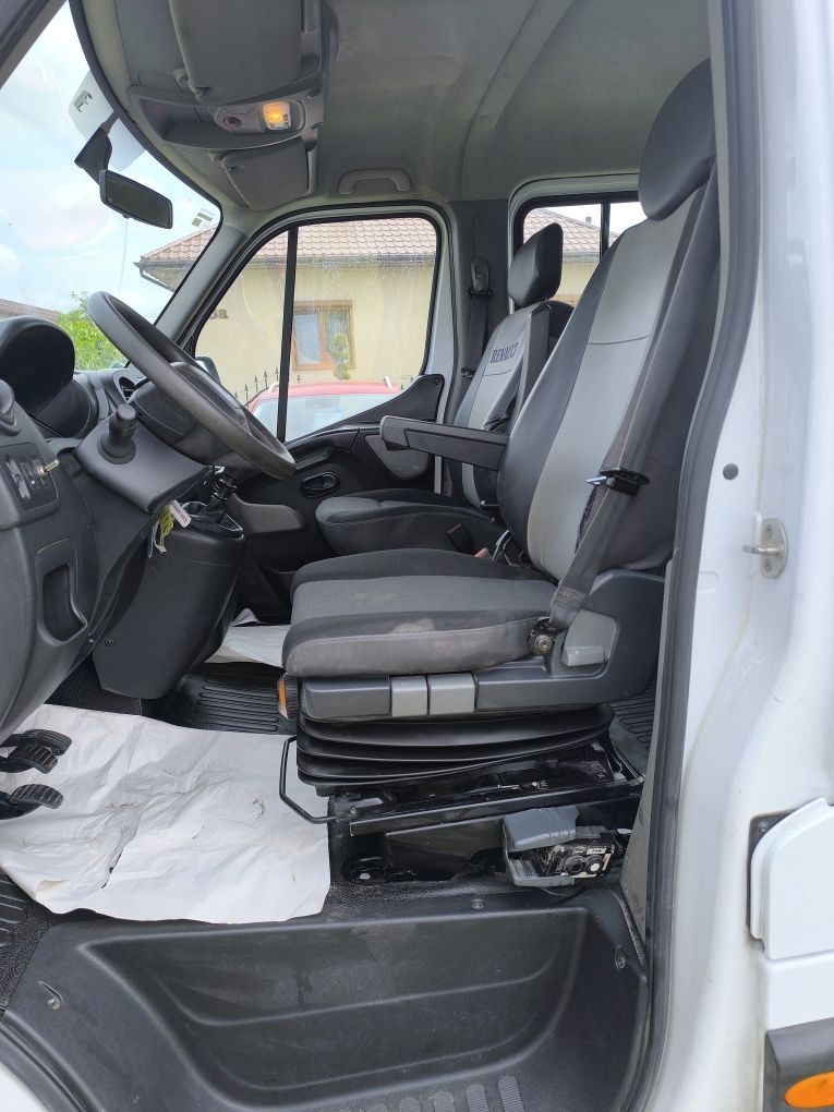 Renault master wywrotka brygadowka 6-osobowa