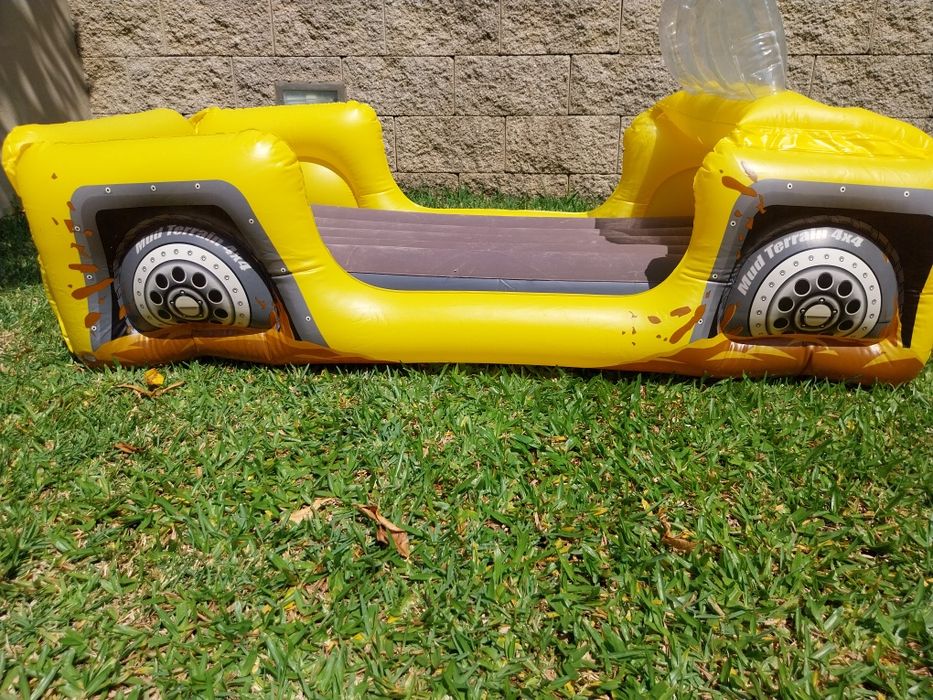 Colchão insuflável carro