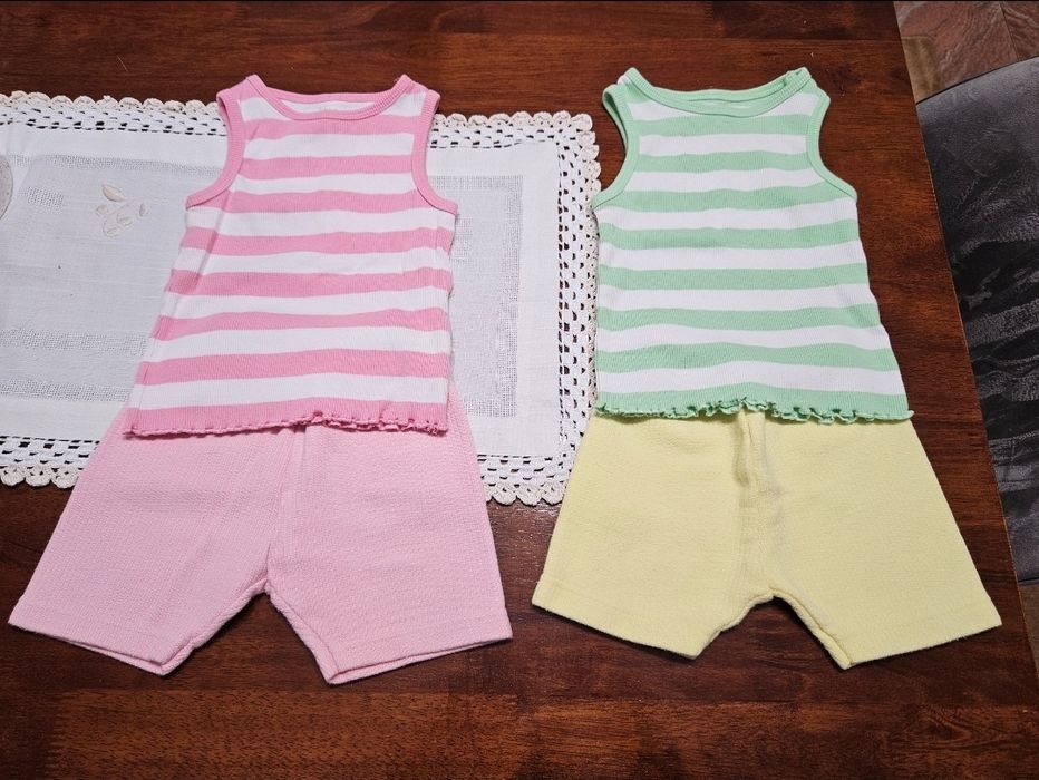 2 conjuntos (Calções e camisola alças) 12-18meses - Mo - como novos

C