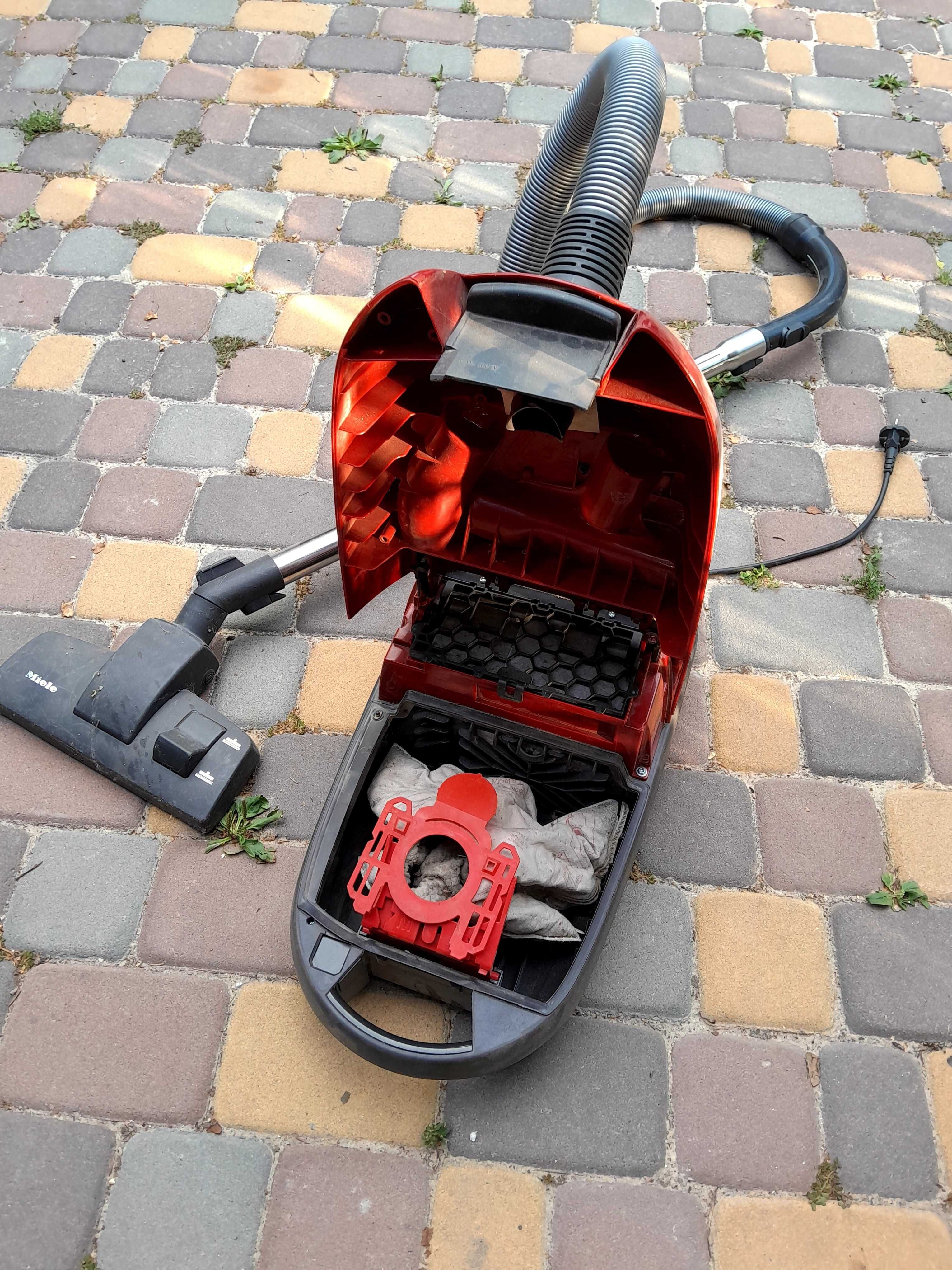 Пылесос Miele tango plus