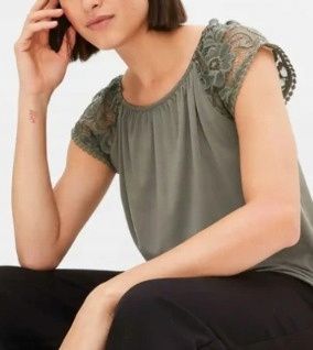 B.P.C t-shirt khaki z koronką 48/50.