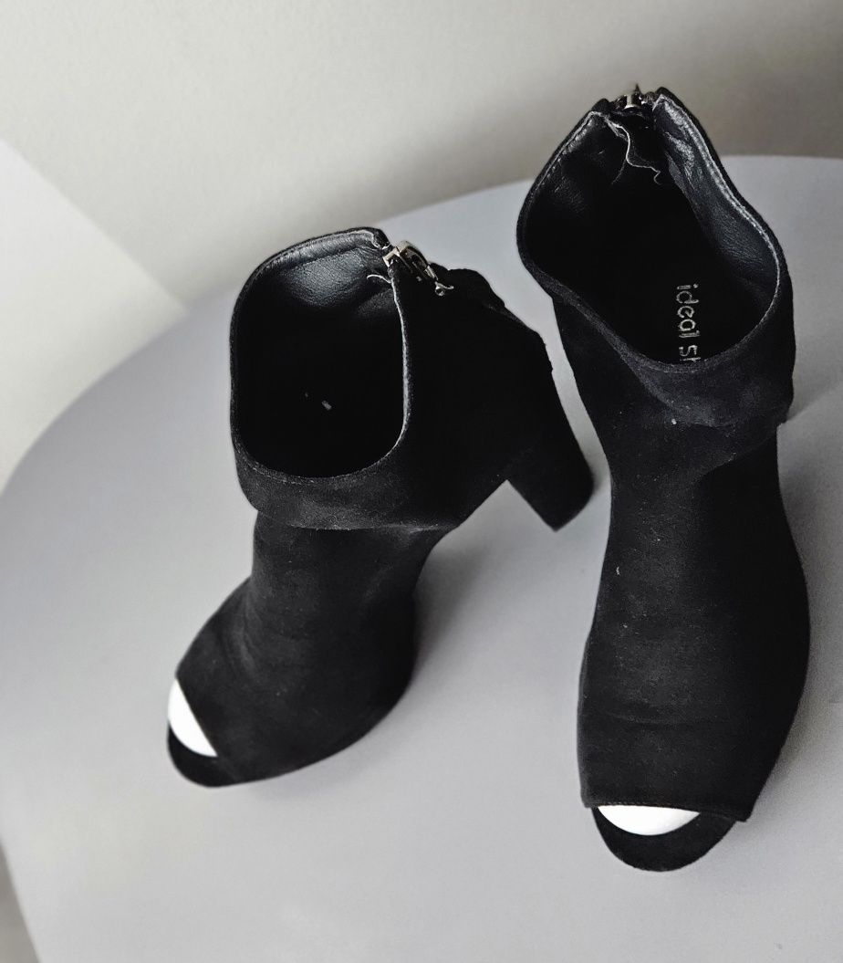 Botki peep toe na obcasie (czarne r.39)