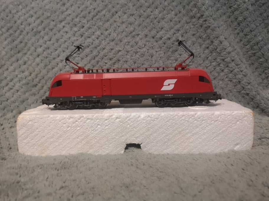 PIKO model lokomotywa elektryczna TAURUS OBB