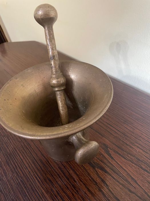 Mosiężny moździerz